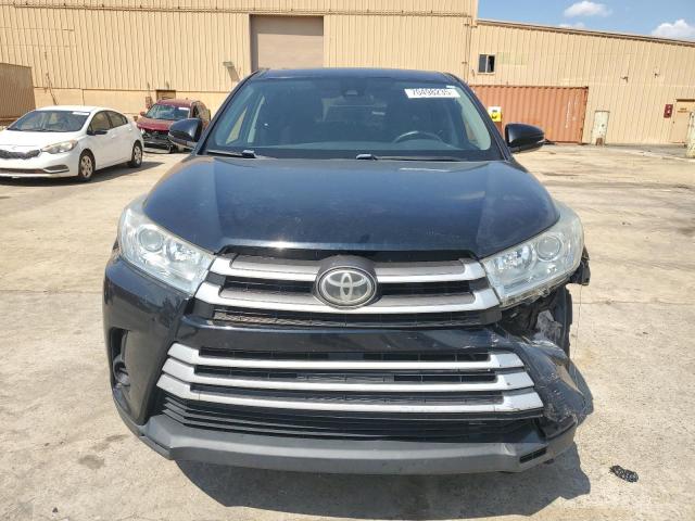 Photo 5 from auction – 2018 TOYOTA HIGHLANDER LE with VIN 5TDZZRFH5JS237287