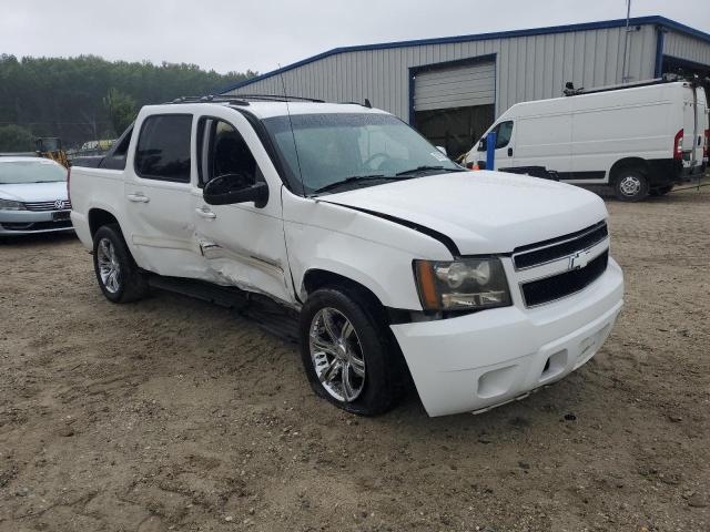Photo 4 from auction – 2011 CHEVROLET AVALANCHE LS with VIN 3GNMCEE04BG178093