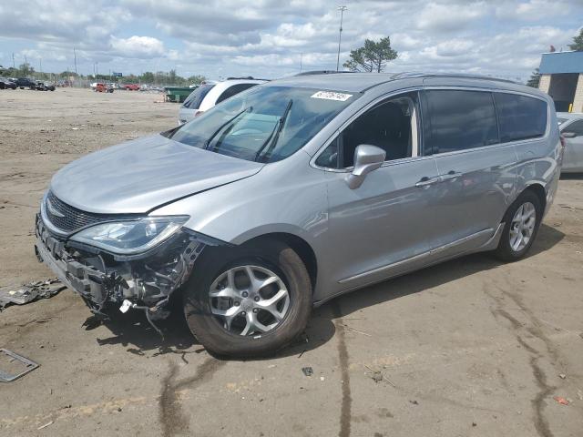 CHRYSLER PACIFICA T 2018 with VIN 2C4RC1BG7JR311964 - Photo from auction