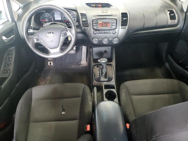 Photo 8 from auction – 2017 KIA FORTE LX with VIN 3KPFK4A78HE127735