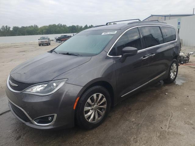 CHRYSLER PACIFICA T 2017 with VIN 2C4RC1BG6HR720385 - Photo from auction