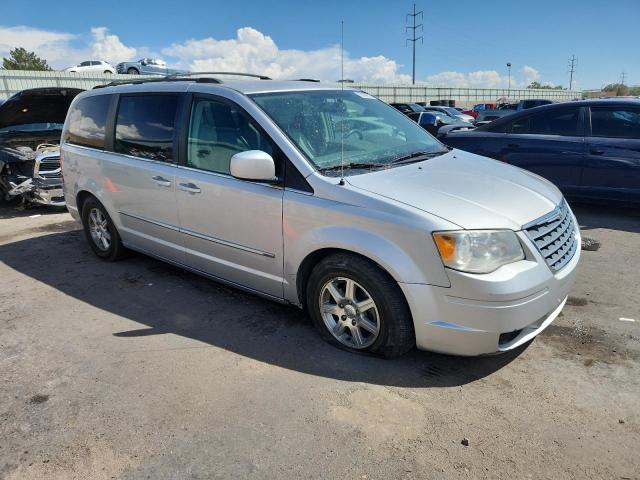 Photo 4 from auction – 2010 CHRYSLER TOWN & COU with VIN 2A4RR5DX4AR207090
