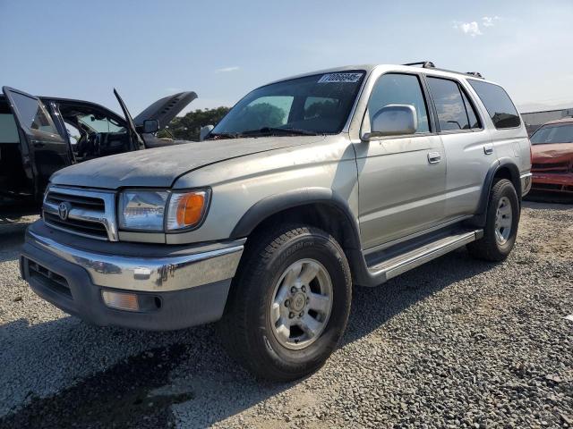 TOYOTA 4RUNNER SR 2000 with VIN JT3GN86R7Y0169629 - Photo from auction