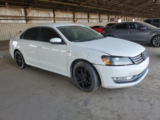 Photo 4 from auction – 2015 VOLKSWAGEN PASSAT S with VIN 1VWAT7A37FC108150