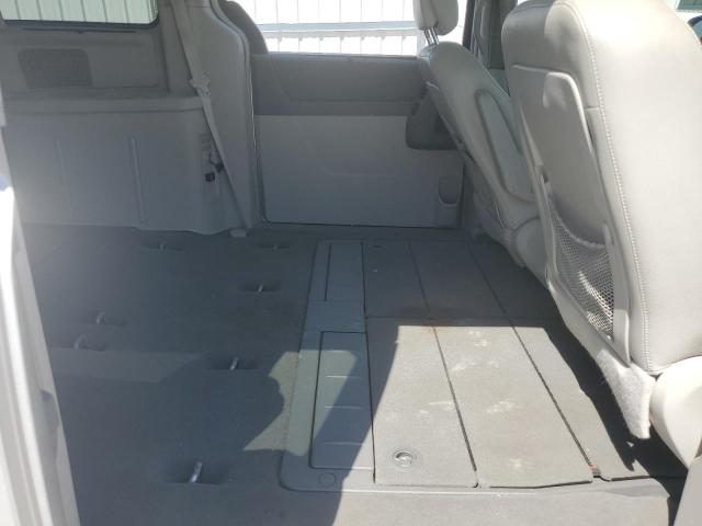 Photo 11 from auction – 2010 CHRYSLER TOWN & COU with VIN 2A4RR5DXXAR329582