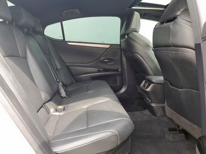 Photo 10 from auction – 2022 LEXUS ES 300H BA with VIN 58AGA1C17NU022930