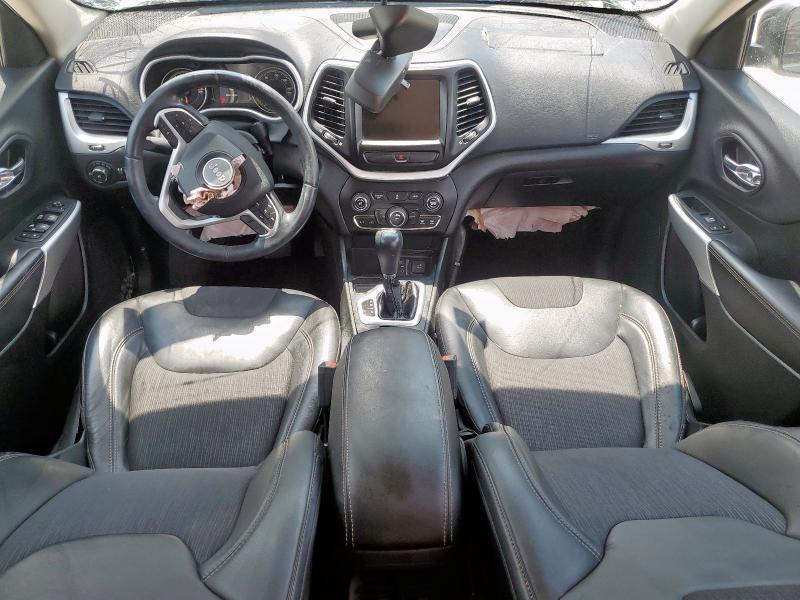 Photo 8 from auction – 2018 JEEP CHEROKEE L with VIN 1C4PJLLB4JD584830