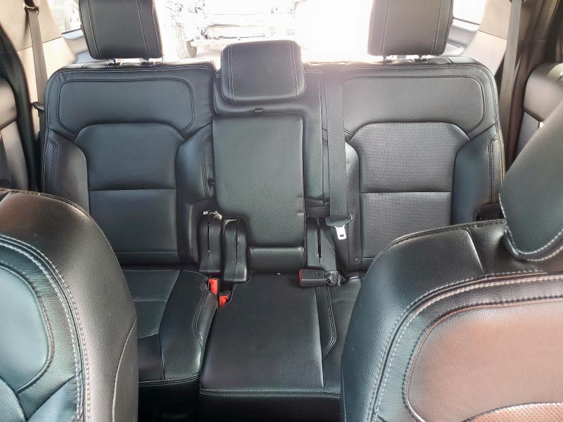 Photo 10 from auction – 2016 FORD EXPLORER L with VIN 1FM5K8F8XGGD14912