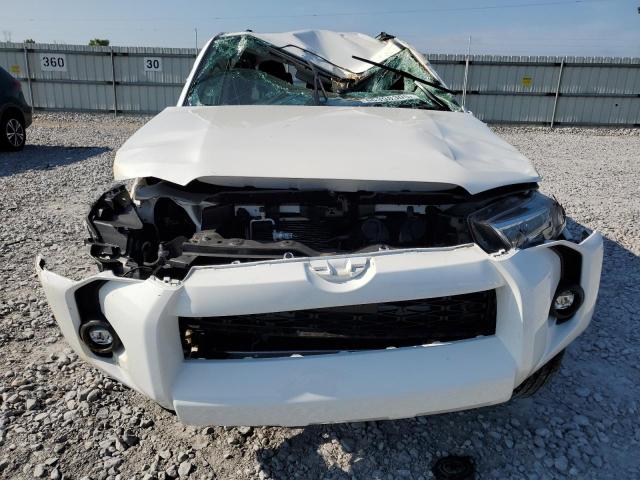 Photo 5 from auction – 2022 TOYOTA 4RUNNER SR5 with VIN JTEEU5JR5N5264518