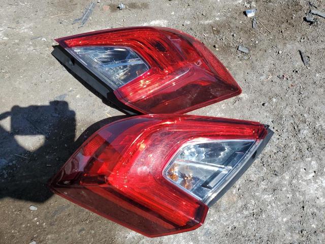 Photo 12 from auction – 2017 HONDA CIVIC LX with VIN 2HGFC2F56HH575244