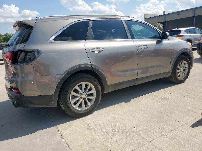Photo 3 from auction – 2016 KIA SORENTO LX with VIN 5XYPG4A32GG092629