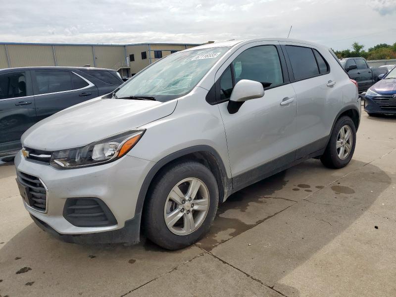 CHEVROLET TRAX LS 2022 with VIN KL7CJKSMXNB551356 - Photo from auction