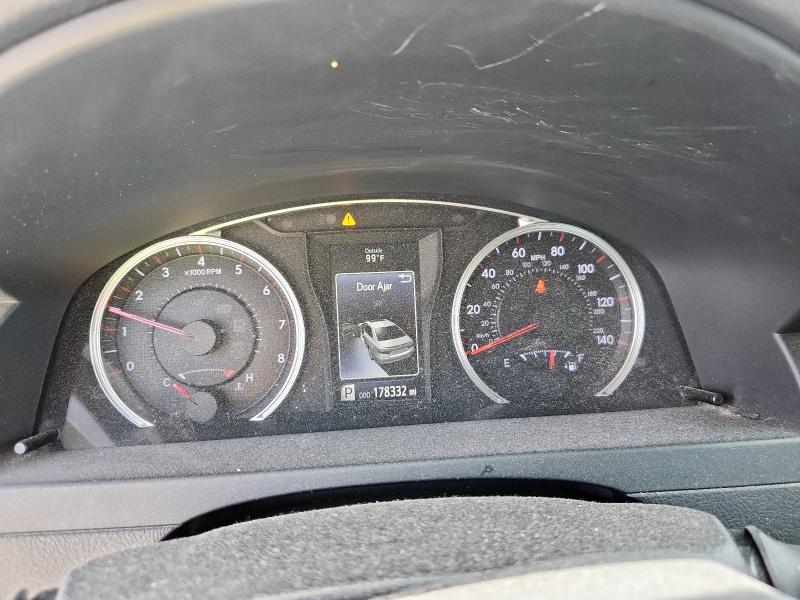 Photo 9 from auction – 2017 TOYOTA CAMRY LE with VIN 4T1BF1FK6HU662669