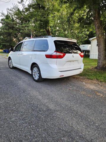 Photo 3 from auction – 2017 TOYOTA SIENNA LE with VIN 5TDJZ3DC5HS154518