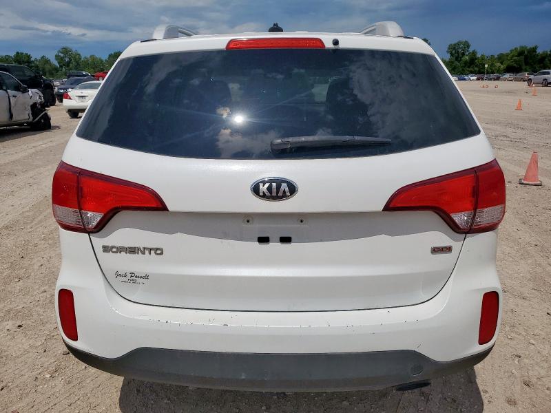 Photo 6 from auction – 2015 KIA SORENTO LX with VIN 5XYKT4A79FG587577