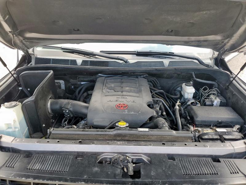 Photo 11 from auction – 2015 TOYOTA TUNDRA CREWMAX SR5 with VIN 5TFEM5F13FX092499