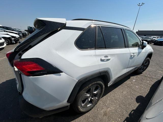 Photo 3 from auction – 2024 TOYOTA RAV4 LE with VIN JTMMWRFVXRD246292