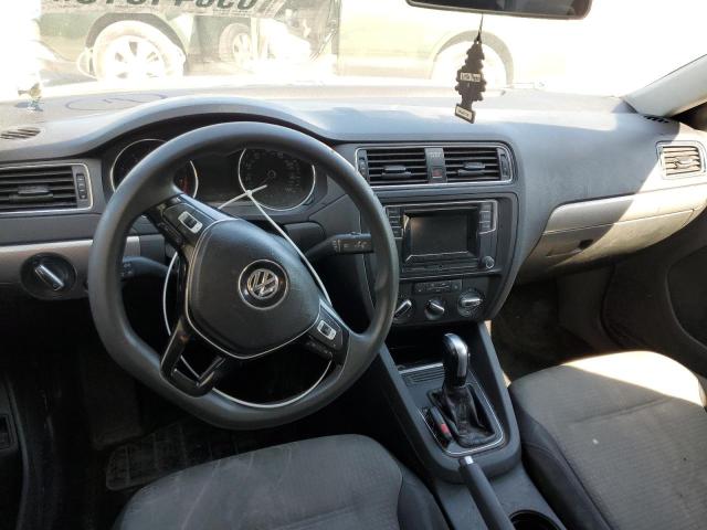 Photo 8 from auction – 2017 VOLKSWAGEN JETTA S with VIN 3VW2B7AJ6HM350189