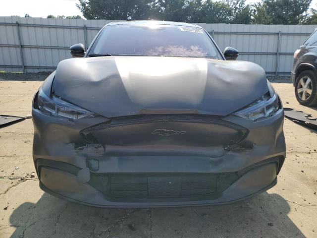 Photo 5 from auction – 2022 FORD MUSTANG MACH-E PREMIUM with VIN 3FMTK3SU2NMA43621