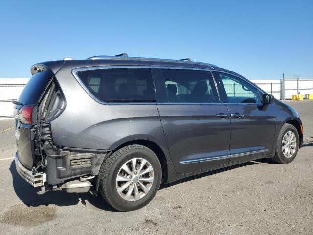Photo 3 from auction – 2019 CHRYSLER PACIFICA TOURING L with VIN 2C4RC1BG8KR526285