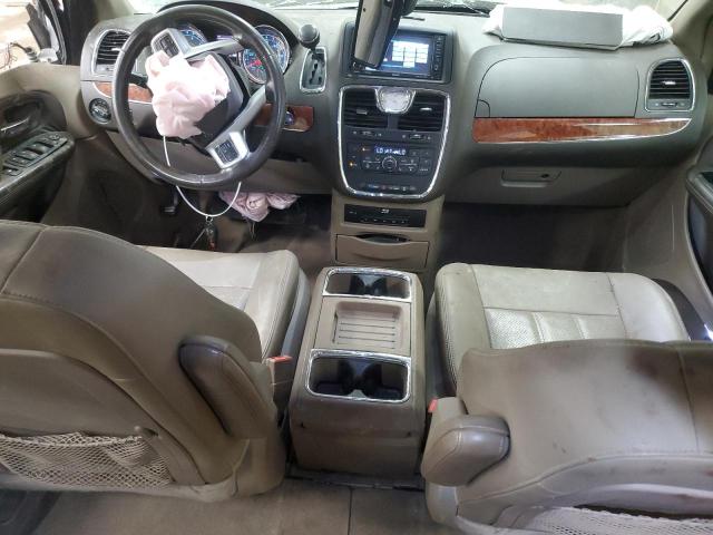 Photo 8 from auction – 2016 CHRYSLER TOWN & COU with VIN 2C4RC1CGXGR174879