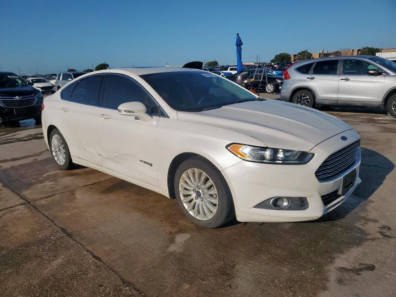 Photo 4 from auction – 2016 FORD FUSION SE with VIN 3FA6P0LU9GR289917