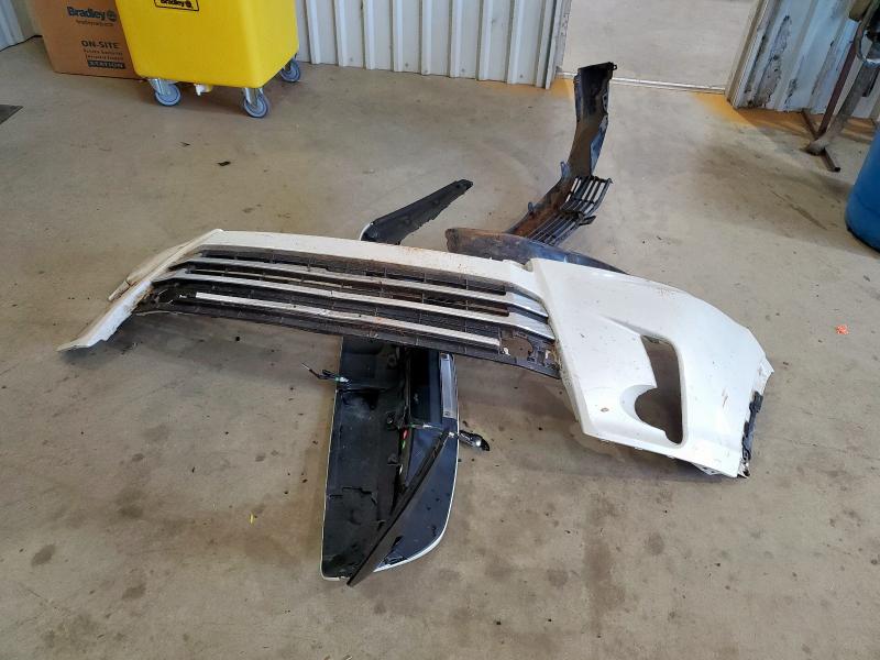 Photo 12 from auction – 2018 TOYOTA HIGHLANDER with VIN 5TDYZRFH1JS279032