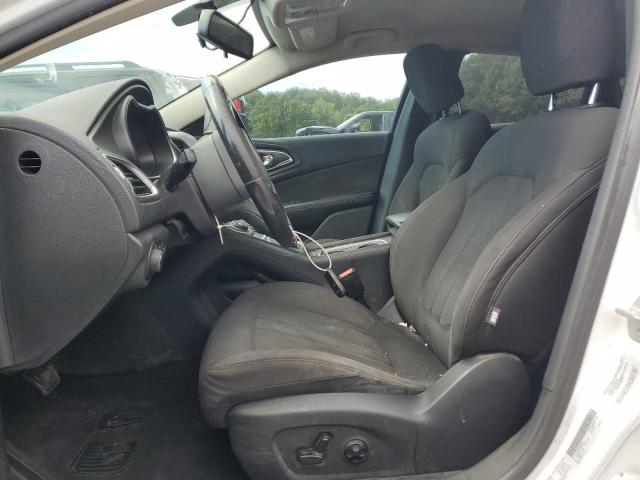 Photo 7 from auction – 2015 CHRYSLER 200 LIMITED with VIN 1C3CCCAB7FN639935