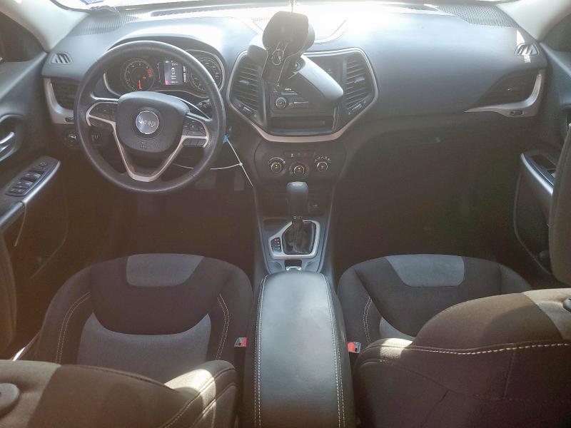 Photo 8 from auction – 2018 JEEP CHEROKEE L with VIN 1C4PJLCB1JD558623