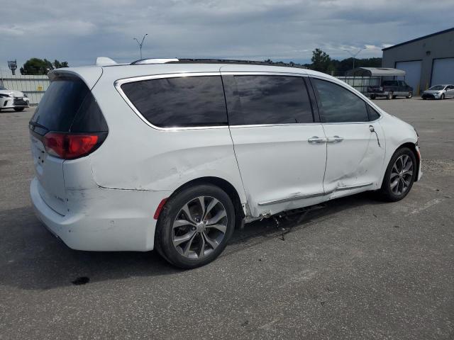 Photo 3 from auction – 2017 CHRYSLER PACIFICA L with VIN 2C4RC1GG5HR850814