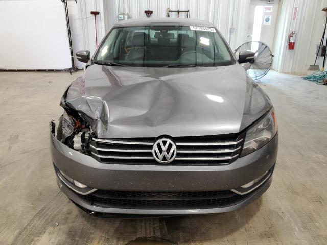 Photo 5 from auction – 2015 VOLKSWAGEN PASSAT S with VIN 1VWAT7A34FC104816