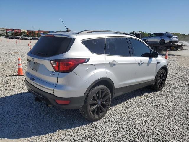 Photo 3 from auction – 2019 FORD ESCAPE SE with VIN 1FMCU9GD9KUA32130