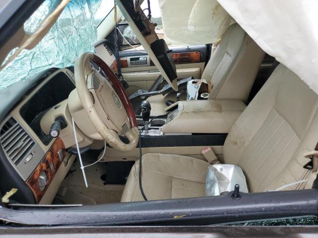 Photo 7 from auction – 2005 LINCOLN NAVIGATOR with VIN 5LMFU27565LJ01456