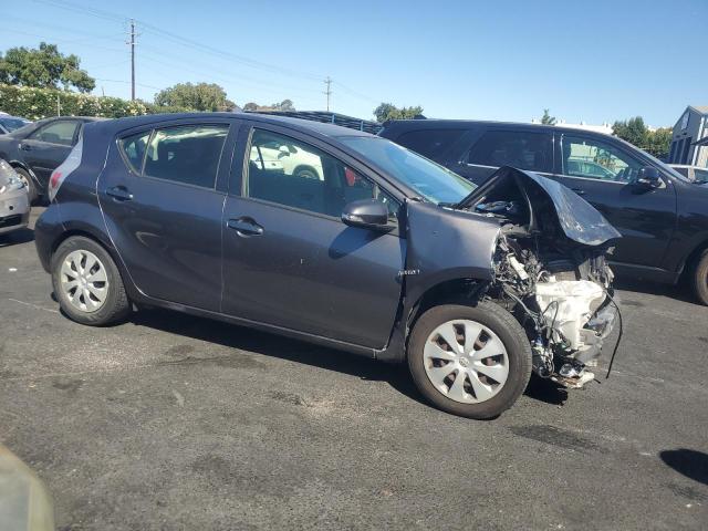 Photo 4 from auction – 2013 TOYOTA PRIUS C with VIN JTDKDTB37D1034166