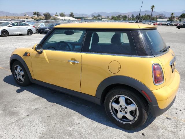 Photo 2 from auction – 2007 MINI COOPER with VIN WMWMF33547TT57440