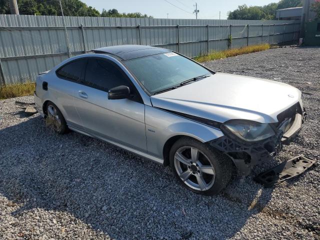 Photo 4 from auction – 2012 MERCEDES-BENZ C CLASS with VIN WDDGJ4HB4CF746693