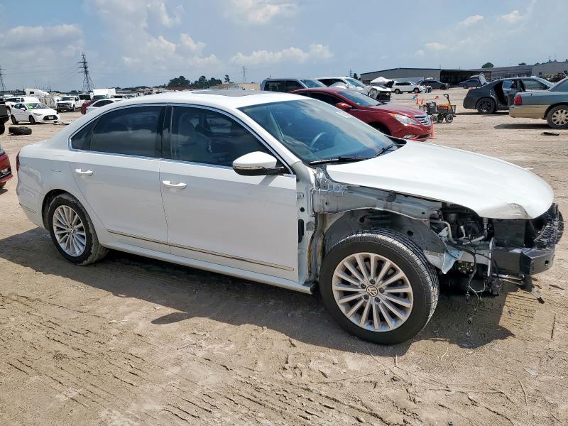 Photo 4 from auction – 2017 VOLKSWAGEN PASSAT SE with VIN 1VWBT7A39HC014388