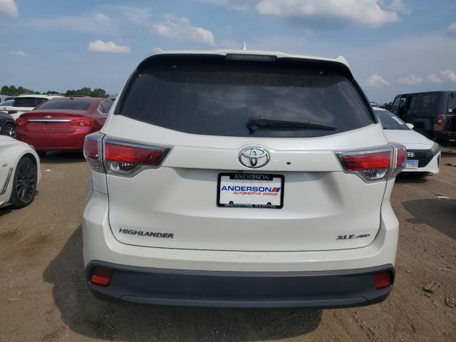Photo 6 from auction – 2016 TOYOTA HIGHLANDER with VIN 5TDJKRFH9GS292433