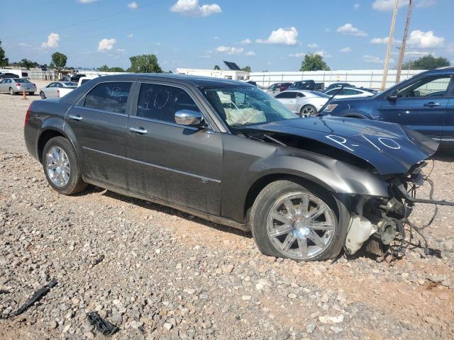 Photo 4 from auction – 2010 CHRYSLER 300C with VIN 2C3CA6CT9AH211329