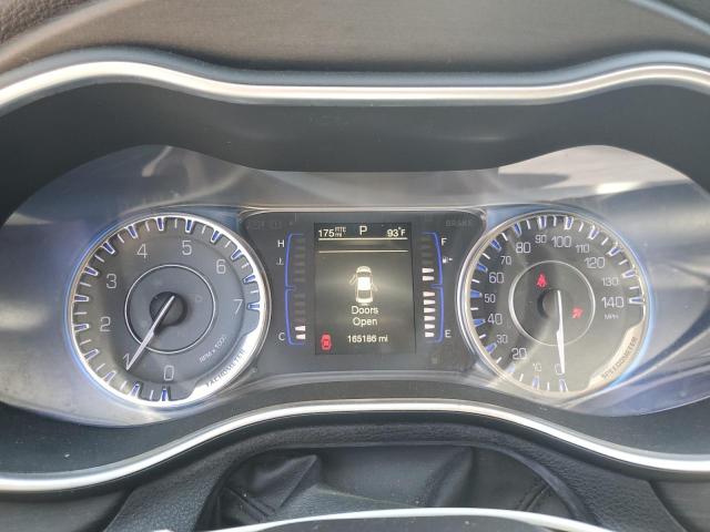 Photo 9 from auction – 2016 CHRYSLER 200 LIMITE with VIN 1C3CCCAB6GN105908