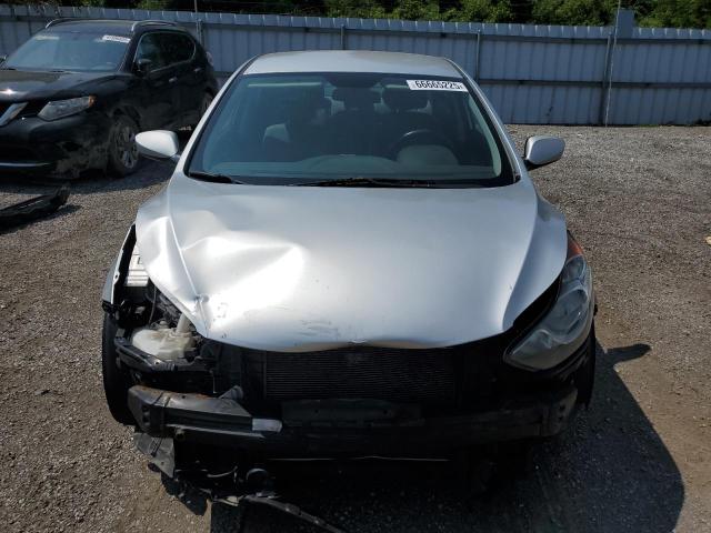 Photo 5 from auction – 2013 HYUNDAI ELANTRA GL with VIN 5NPDH4AE2DH364523