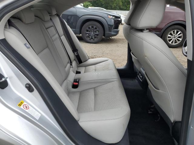 Photo 10 from auction – 2016 LEXUS IS 300 with VIN JTHCM1D25G5002826