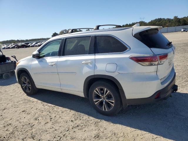 Photo 2 from auction – 2016 TOYOTA HIGHLANDER XLE with VIN 5TDJKRFH4GS323071