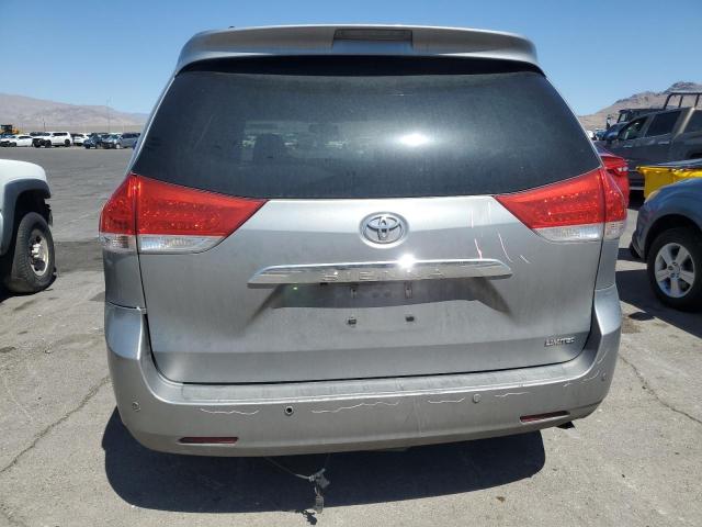 Photo 6 from auction – 2012 TOYOTA SIENNA XLE with VIN 5TDYK3DC4CS256582