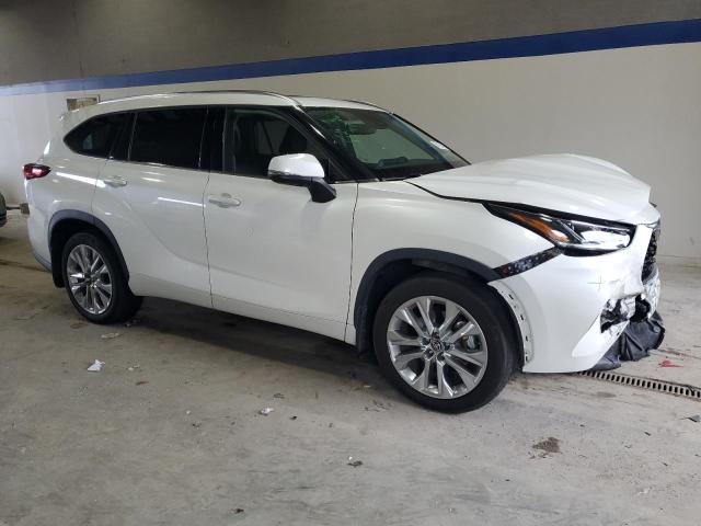 Photo 4 from auction – 2020 TOYOTA HIGHLANDER with VIN 5TDDZRBH6LS008586