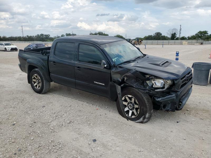 Photo 4 from auction – 2015 TOYOTA TACOMA DOU with VIN 5TFLU4EN7FX136848
