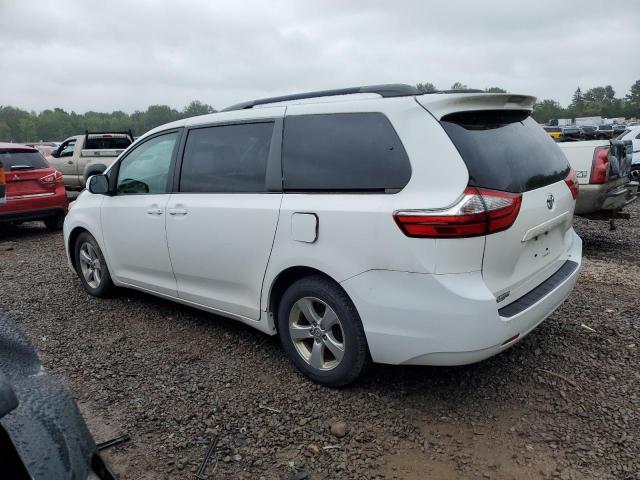 Photo 2 from auction – 2015 TOYOTA SIENNA LE with VIN 5TDKK3DCXFS528076