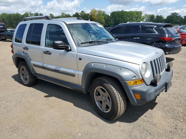 Photo 4 from auction – 2005 JEEP LIBERTY RE with VIN 1J4GL38K15W722752