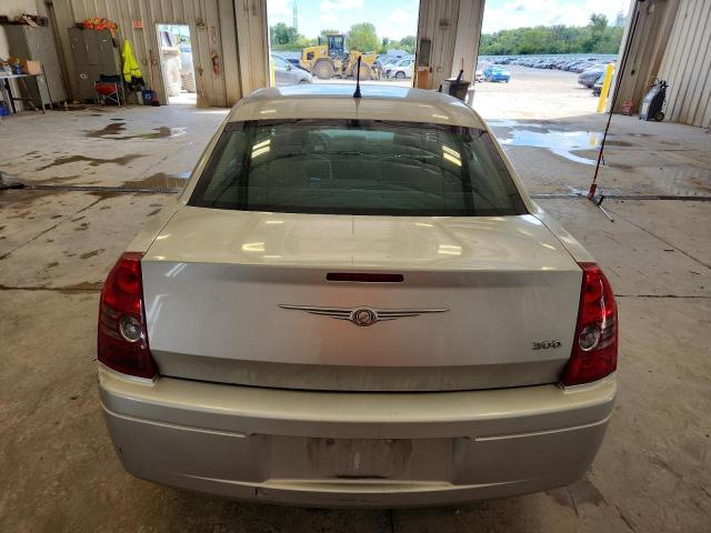 Photo 6 from auction – 2008 CHRYSLER 300 LX with VIN 2C3KA43R08H231046