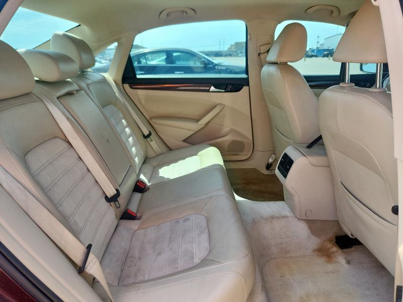 Photo 10 from auction – 2013 VOLKSWAGEN PASSAT SEL with VIN 1VWCN7A37DC034356